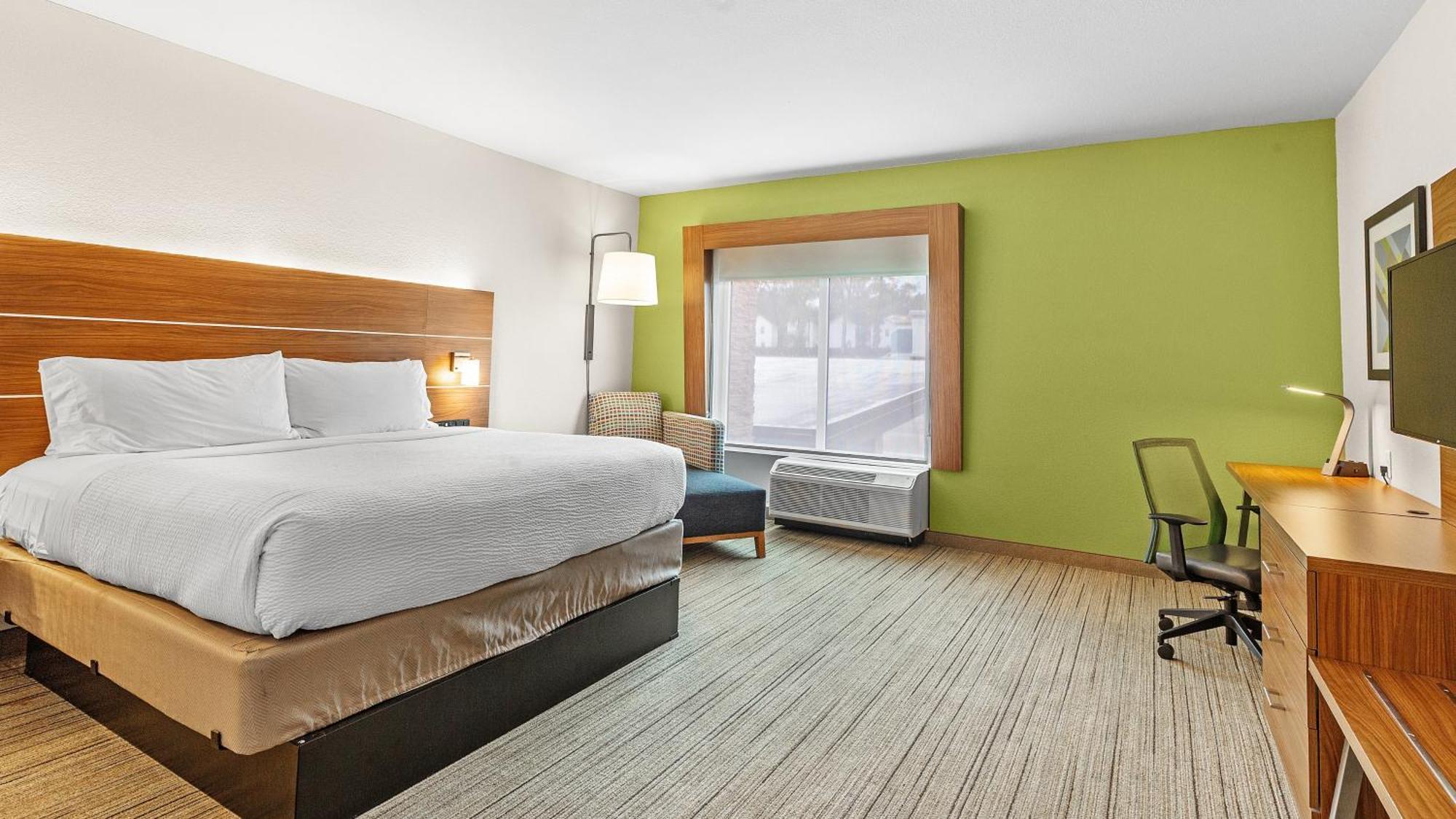 Holiday Inn Express & Suites Mobile - University Area By Ihg Екстер'єр фото